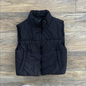 Forever 21 Classic Black puffer vest